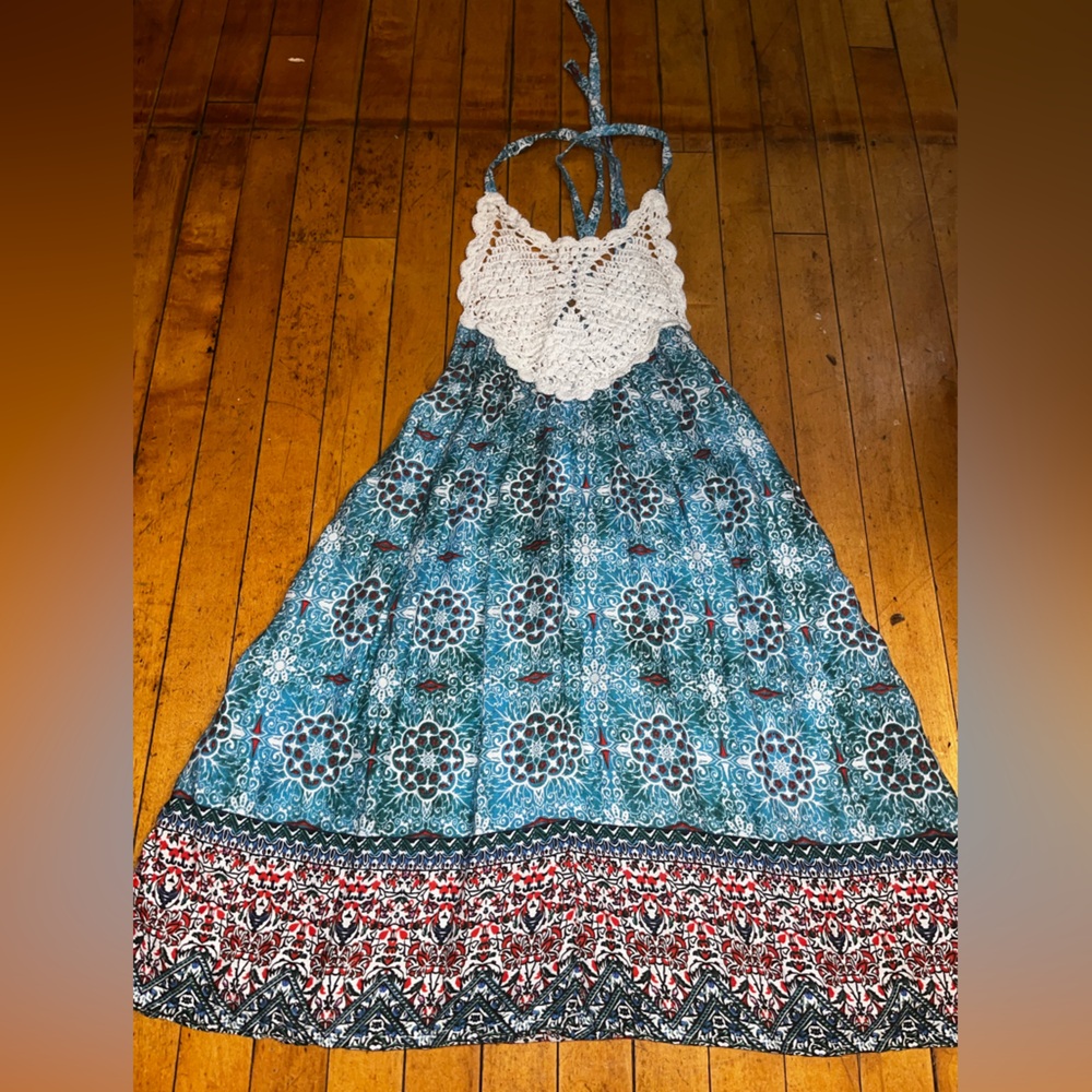 Open Back Halter Top - Picture 2 of 6